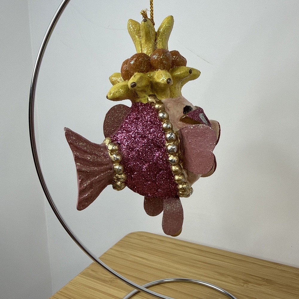 Katherines Collection Pink Kissing Fish Christmas Ornament Banana Fruit Crown - Picture 4 of 9
